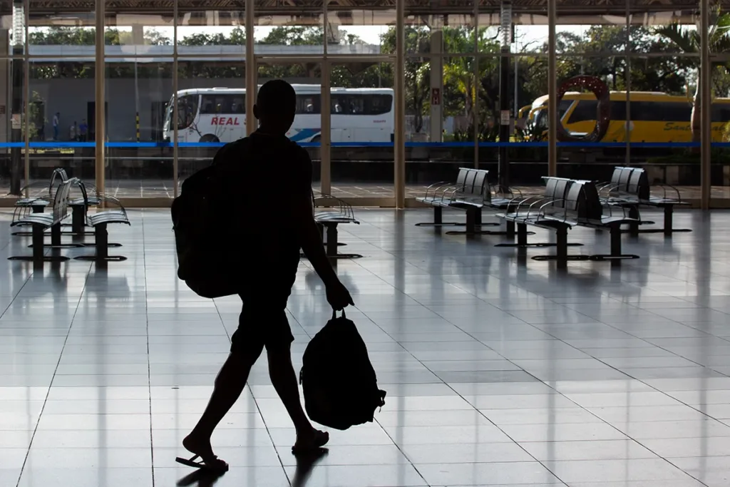 Pessoas 60+ terão 50% de desconto em passagem de ônibus interestadual
