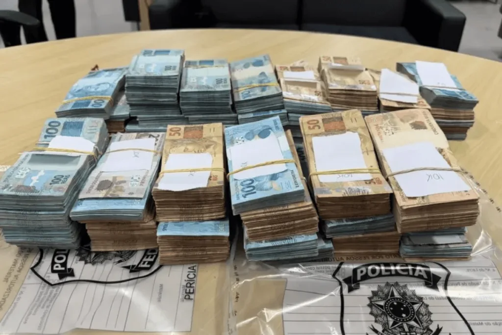 PF apreende mala de filiada ao PSD com R$ 510 mil no Aeroporto de Congonhas