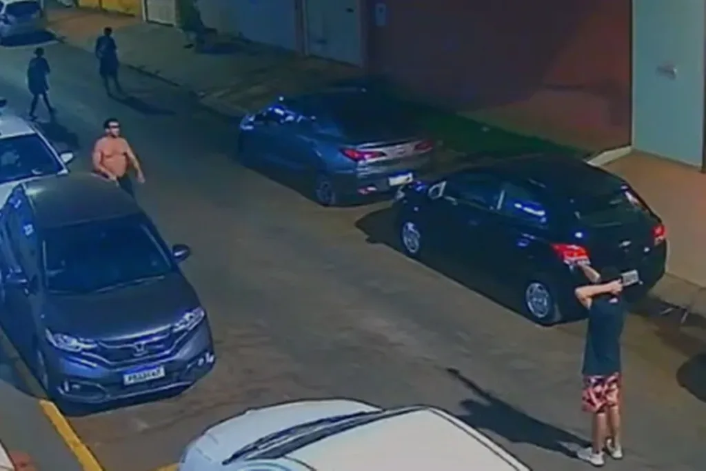 Policial militar de folga impede briga entre homens na Asa Norte