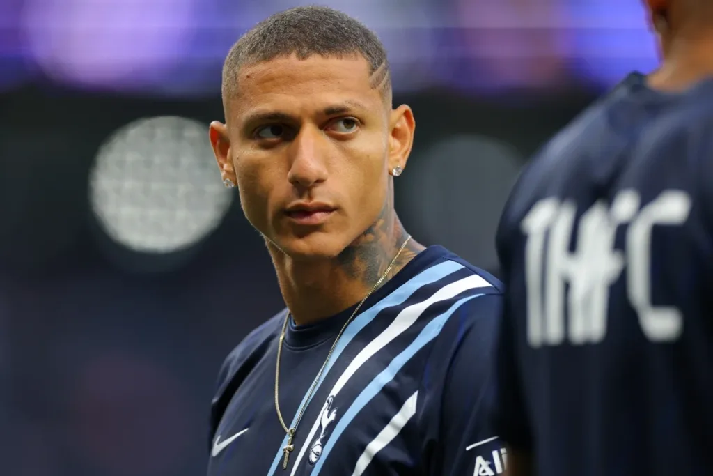 Premier League: sem Richarlison, Tottenham perde para o Newcastle em casa