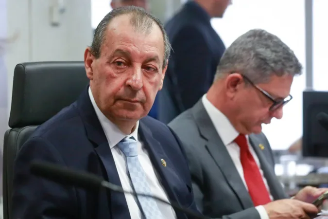 Relator quer votar PEC 6x1 na CCJ do Senado na próxima semana