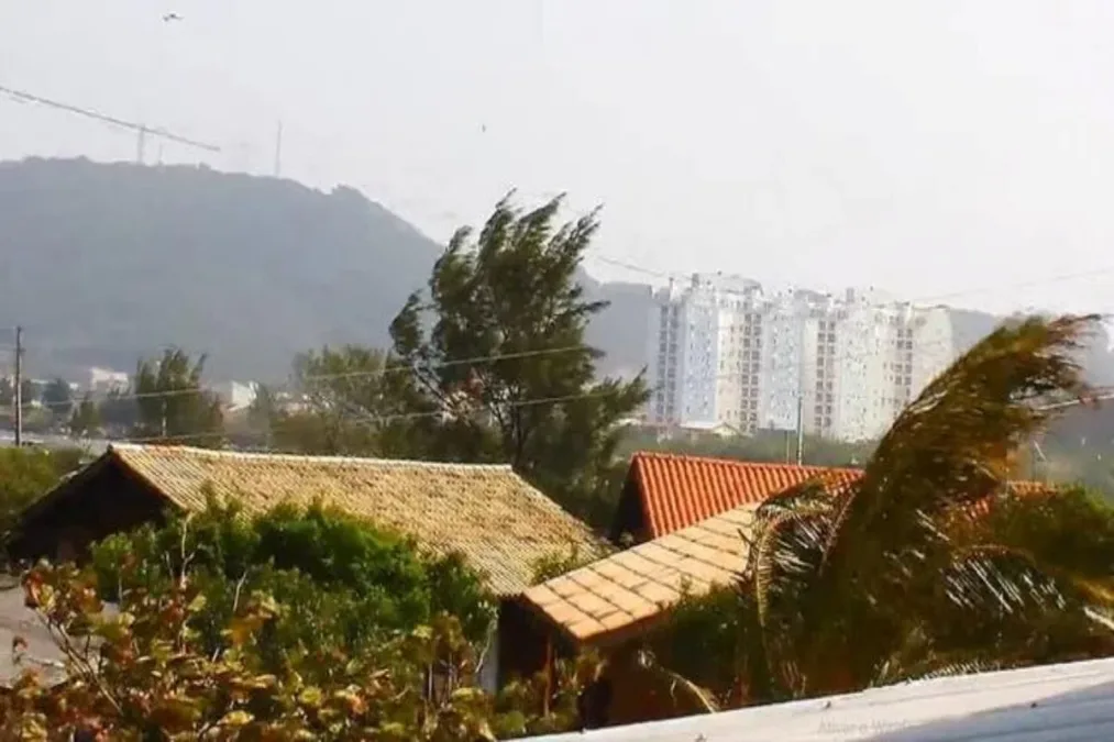 Seis estados seguem sob alerta de tempestade e vendaval até domingo