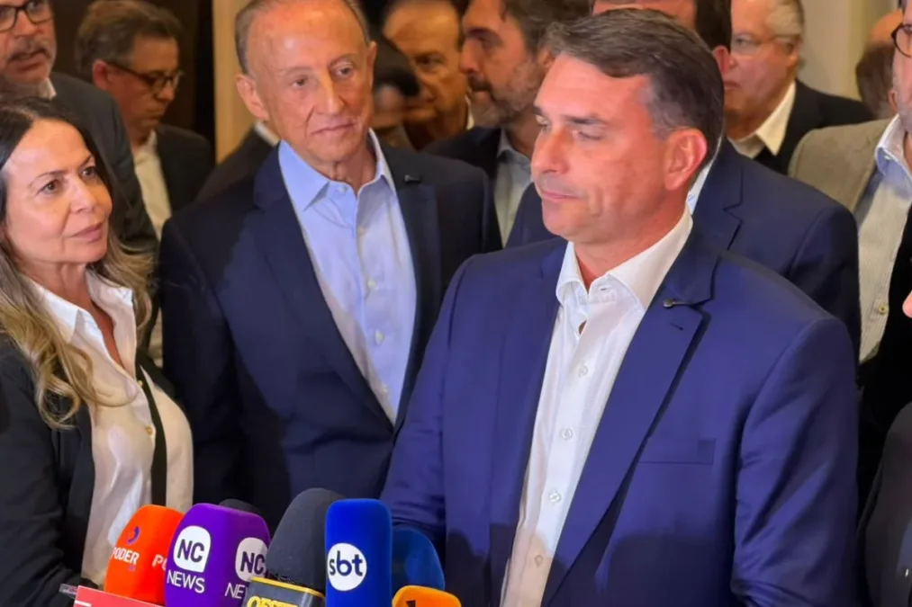 Skaf insinua apoio a Flávio após evento com candidato na Fiesp
