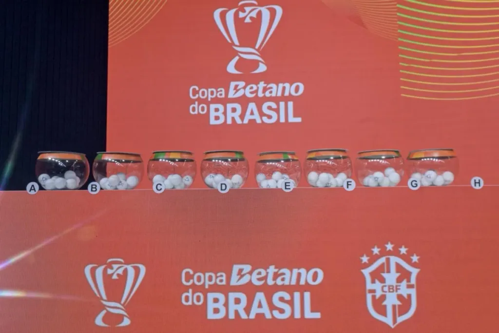 Sorteio das quartas de final da Copa do Brasil acontece nesta terça