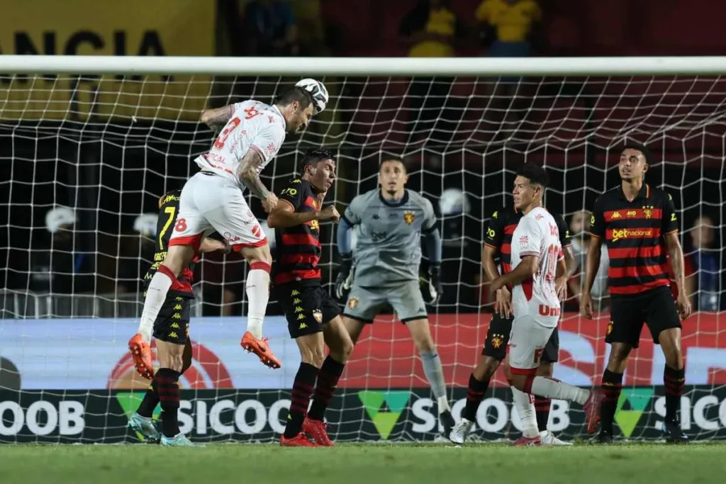 Sport desafia força do Vila Nova como mandante na Série B; veja odds