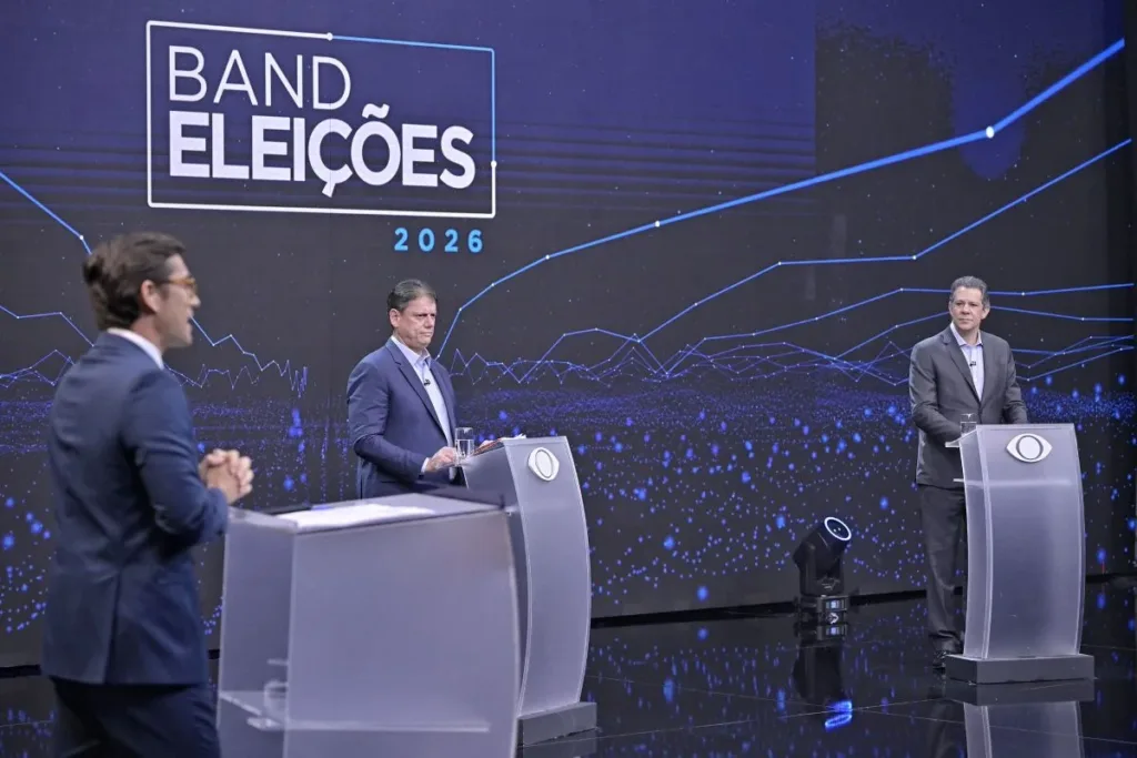 Tarcísio e Haddad trocam farpas sobre educação, segurança e Bolsonaro