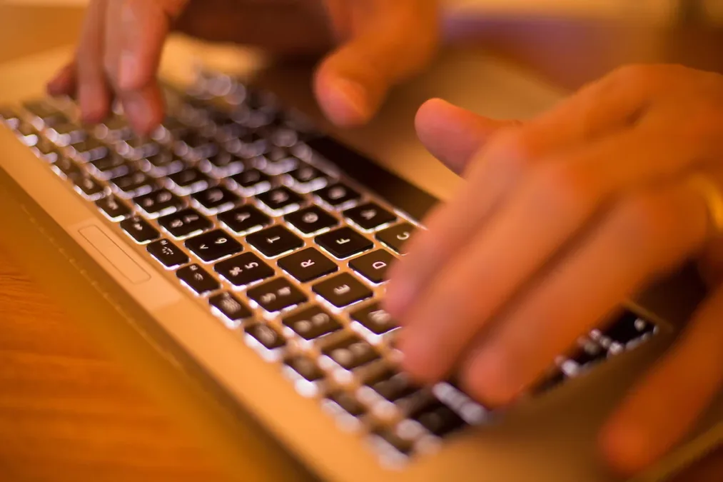 Tradutores relatam falhas em provas on-line do Cebraspe