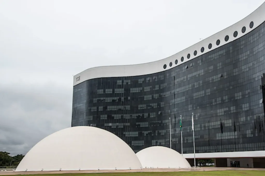 TSE receberá do TCU lista de gestores com contas irregulares