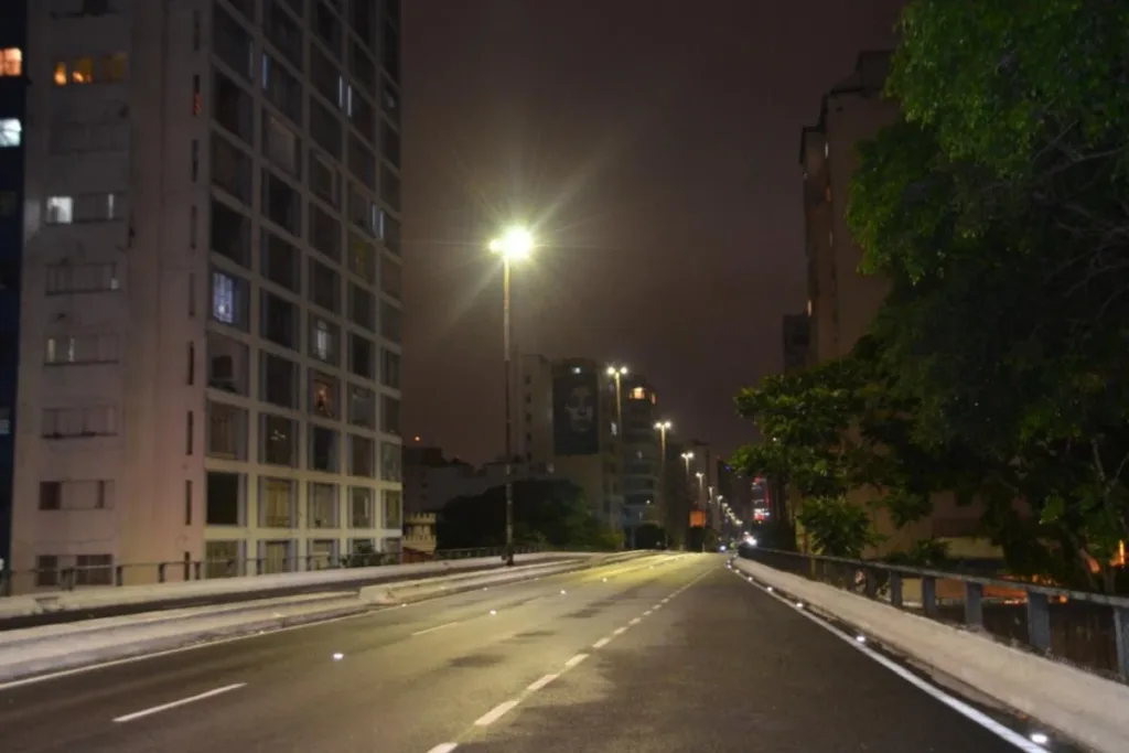 Veja alvos de bloqueio de R$ 1 bilhão por fraude na iluminação de SP