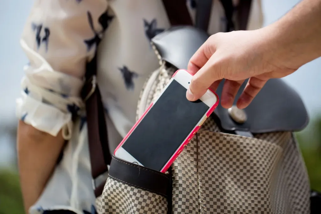 Veja os bairros de BH com mais roubos e furtos de celulares