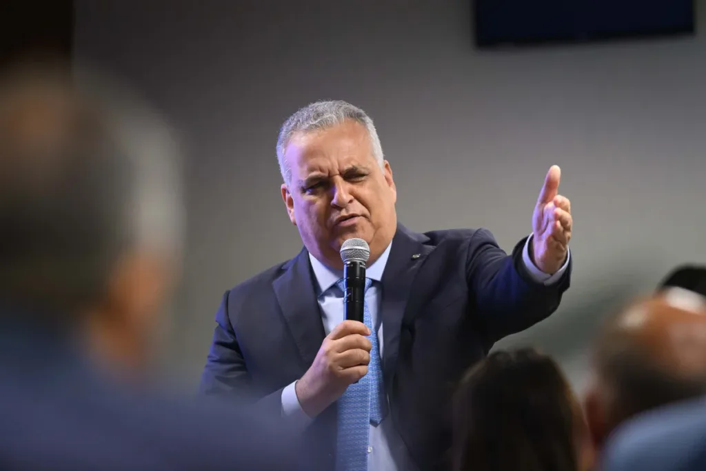 Vice de Flávio torce para que STF agilize investigação sobre estupro