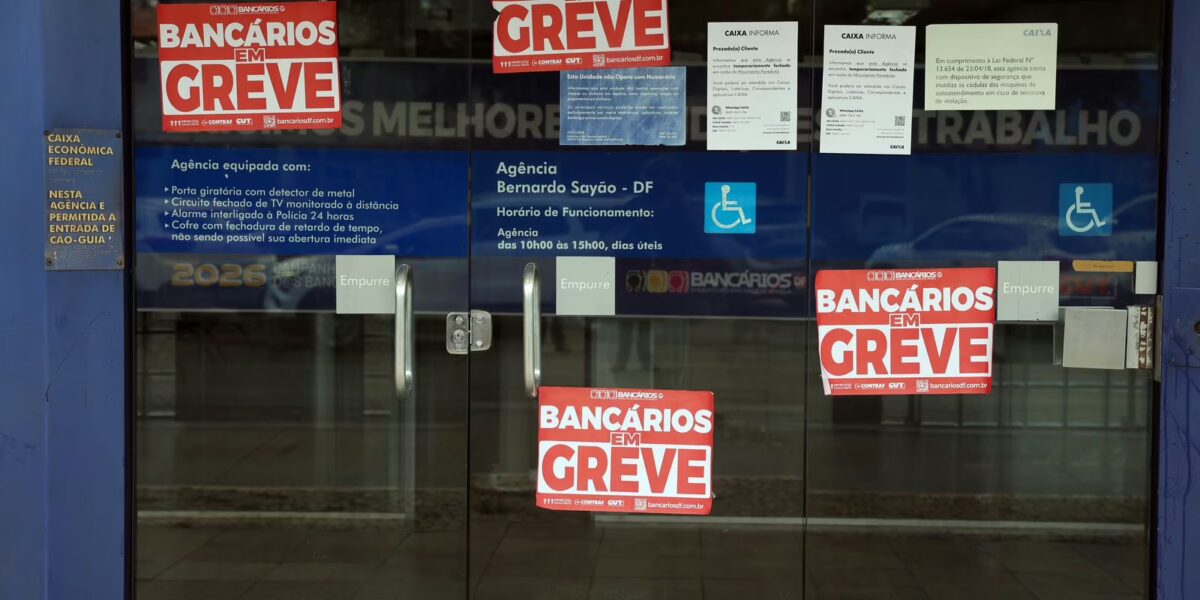 Bancários rejeitam proposta da Caixa e mantêm greve nacional