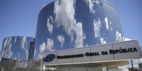 PGR deve se manifestar sobre supostas conversas entre Vorcaro e Moraes