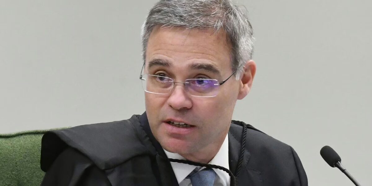 Mendonça usou pedido do partido Novo para afastar diretor-geral da PF