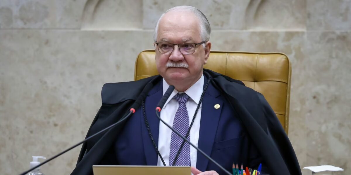 Fachin suspende decisões de Mendonça e Dino sobre diretor da PF