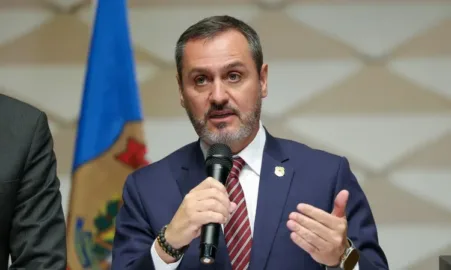Diretores da Polícia Federal manifestam apoio a Andrei Rodrigues após afastamento.