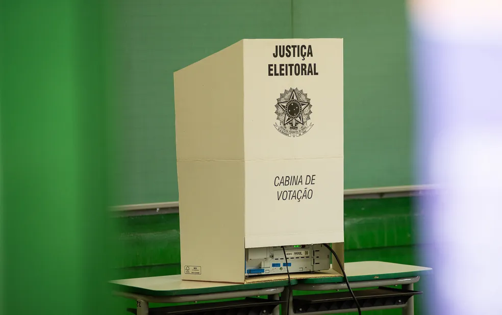 No Acre, homem paga R$ 1,6 mil à Justiça por fotografar o próprio voto na cabine