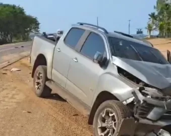 Trecho da BR-364 onde ocorreu o acidente envolvendo carro e caminhonete em Rio Crespo.