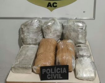 Droga apreendida pela Polícia Civil durante operação em Feijó.