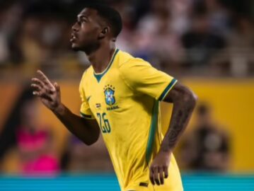 Rayan, ex-Vasco, entra na mira do Liverpool para substituir Salah. Saiba mais!
