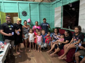 Eduardo Velloso durante agenda de campanha em Marechal Thaumaturgo.