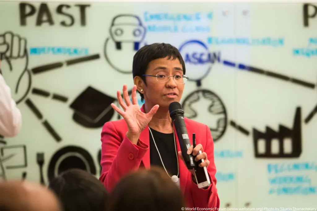 Maria Ressa defende regulamentação da inteligência artificial como questão de segurança pública