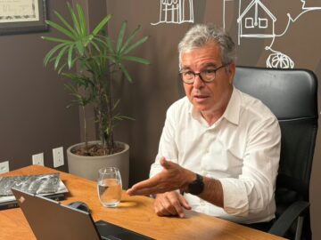 Jorge Viana defende escala 5x2 no Senado durante encontro com Paulo Paim.