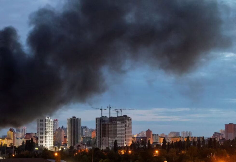 Ataques da Rússia matam civis na Ucrânia em nova escalada