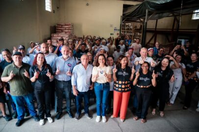 Mailza Assis defende apoio à indústria para ampliar empregos no Acre durante visita à Miragina