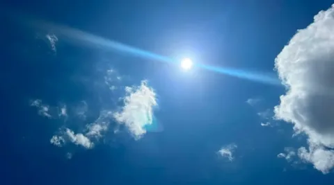Quinta-feira de muito calor e tempo seco no Acre, com temperaturas de até 38°C.