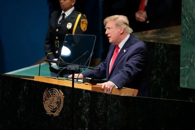 Trump anuncia “superinteligência” para substituir inteligência artificial em documentos dos EUA