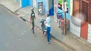 Jovem tem moto roubada em Rio Branco à luz do dia no bairro Nova Estação.
