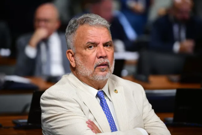 Sérgio Petecão recebeu R$ 2,8 milhões do Fundo Eleitoral do PSD para sua campanha ao Senado no Acre.