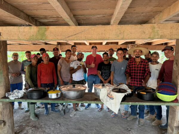 Vereador Real visita comunidade do Ramal do 25 em Sena Madureira