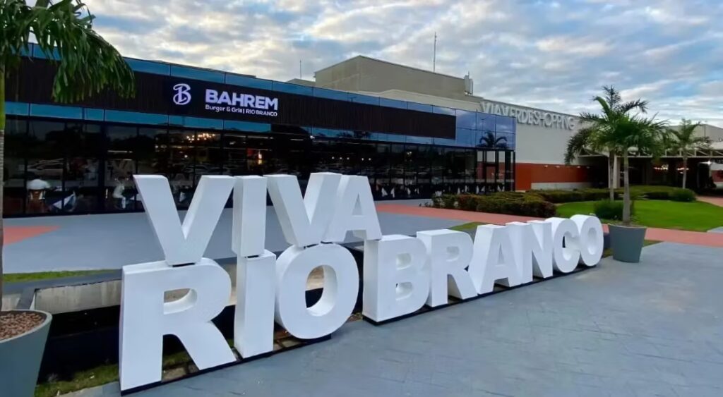 Barraca do Abraço no Via Verde Shopping promove acolhimento e escuta