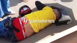 Ambulância do Samu atende acidente entre motocicletas na BR-364, próximo à Ufac