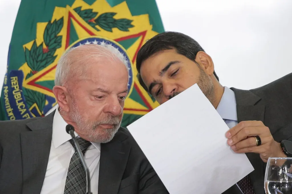 AGU vai recorrer ao STF da decisão de Mendonça sobre Andrei até esta quarta