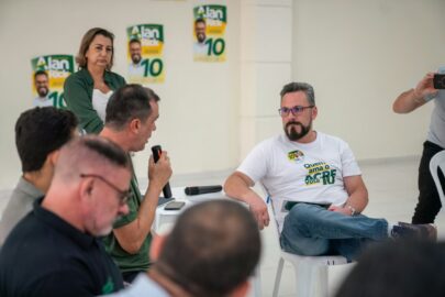 Alan Rick defende devolução dos 10% da Educação no Acre durante reunião com servidores