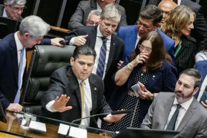 Alcolumbre tem cenário desafiador no Amapá em meio a desgastes em Brasília
