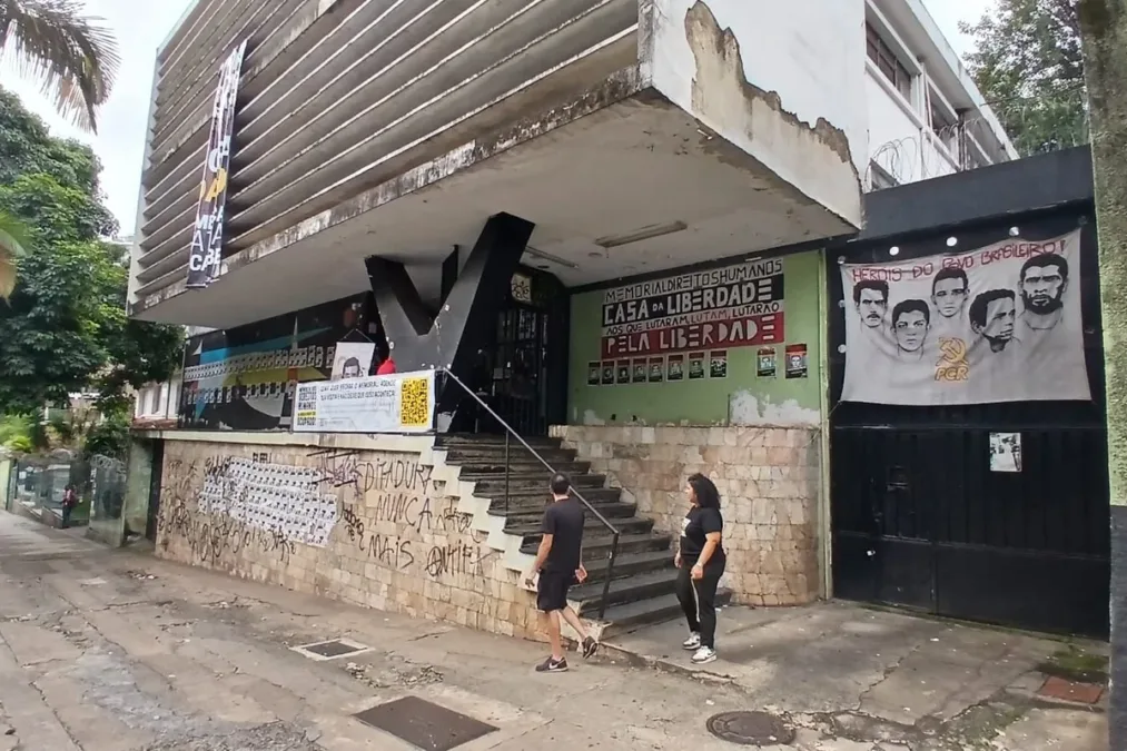 Antigo centro de tortura da ditadura ganha nova fachada e festa em BH