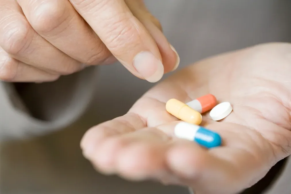 Anvisa proíbe lotes irregulares de medicamento para esclerose múltipla