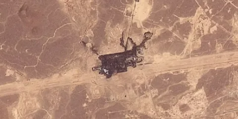 Arábia Saudita paralisa oleoduto, e houthis controlam Mar Vermelho