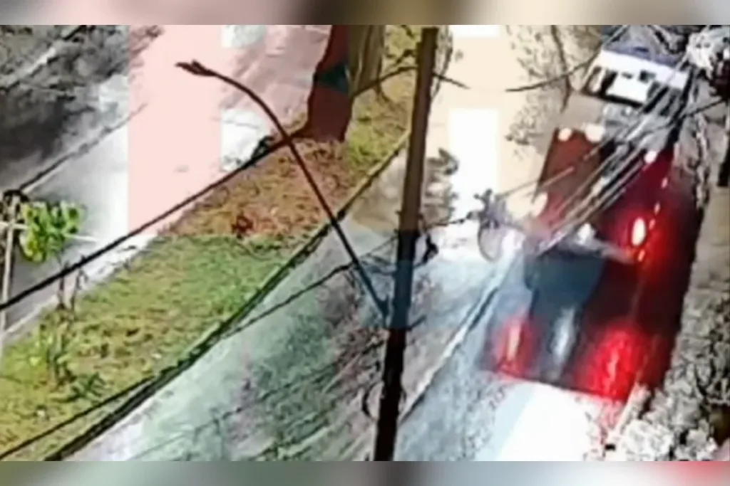 BH: homem morre ao cair de garupa de moto e ser atropelado por ônibus