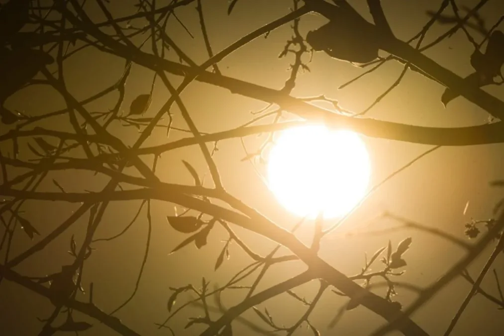 Brasil inicia a semana com calor intenso e alerta para tempestades no Sul