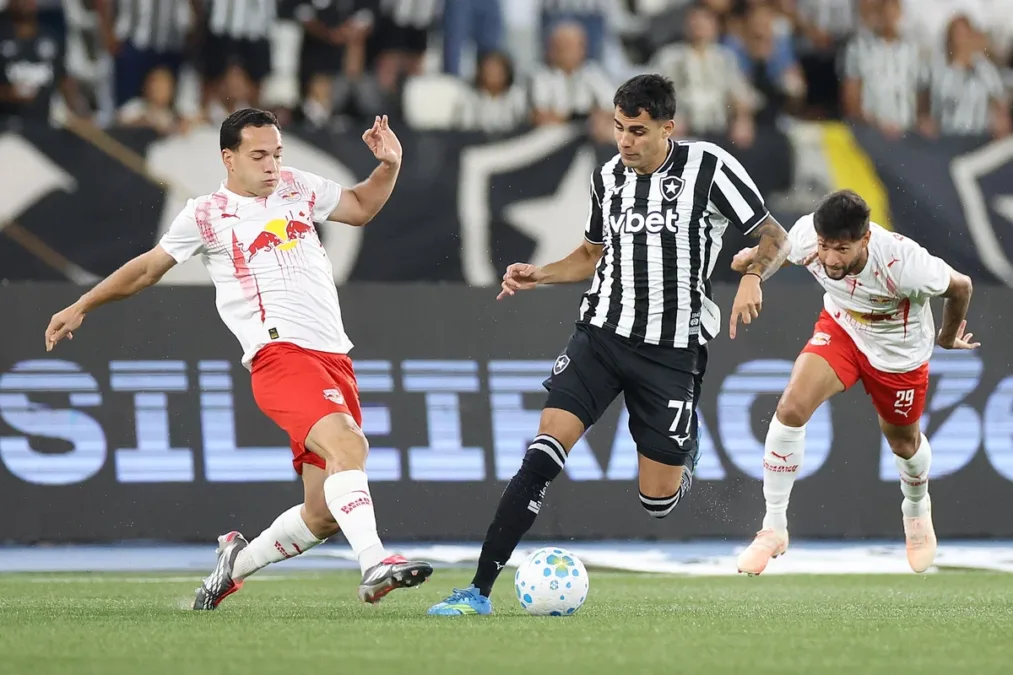 Brasileirão: Botafogo e RB Bragantino empatam por 1 x 1 no Nilton Santos