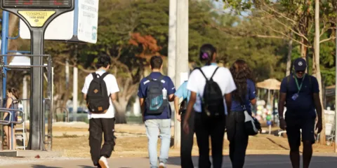 Brasileiros se sentem mais saudáveis do que são, diz pesquisa