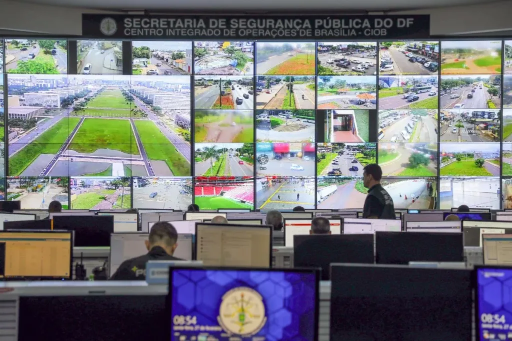 Câmeras fazem leitura de 700 mil rostos por semana no DF, diz secretário