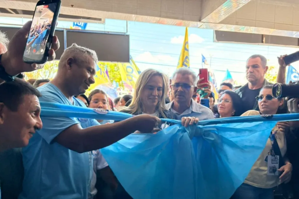 Celina inaugura comitê no Paranoá e promete revitalizar Setor Hoteleiro
