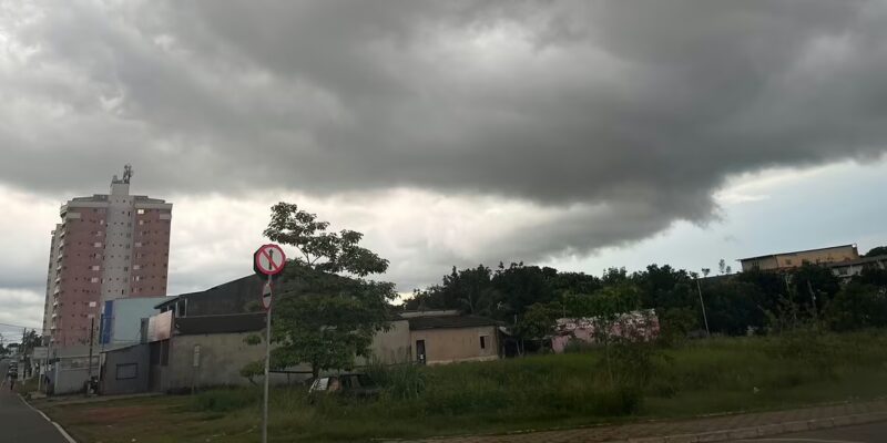 Previsão do tempo no Acre nesta quarta-feira (23) com chuvas intensas e temporais.