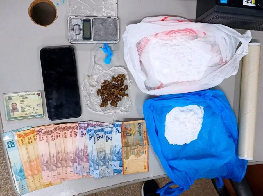 Homem é preso com cocaína em imóvel abandonado no Acre; veja o caso